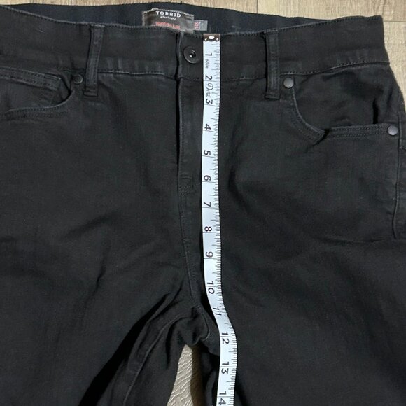 TORRID Bombshell Flare Leg Premium Stretch Black Jeans Size 14S - Picture 10 of 13